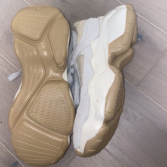 Chunky suede/ plastic shoes - Picture 7 of 7